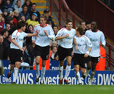 记者：埃贝尔明确表示，只有于帕离队拜仁才会签卢克巴