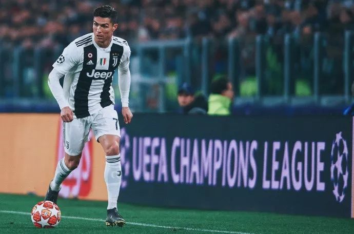 2020 赛季：由于疫情，大联盟宣布所有球员底薪按比例发放